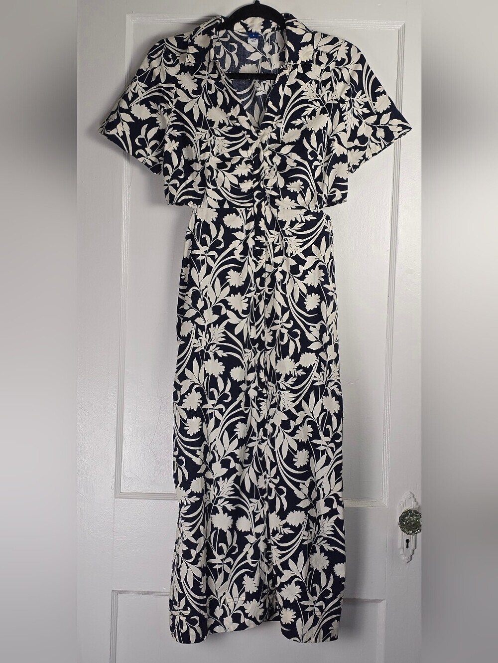 Old Navy Blue and Ivory Floral Cotton Cutout Midi Shirt Dress S